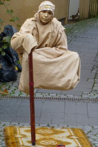 Keine Bodenhaftung außer dem Stock?